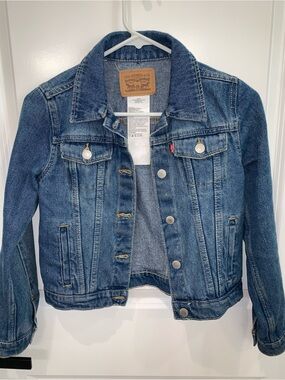 Levi's Kids Jean Jacket in Medium Blue Denim